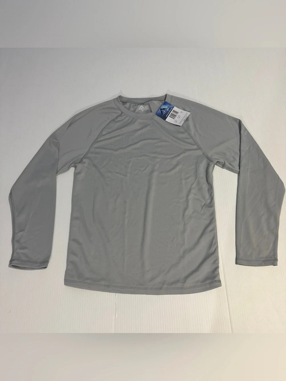 NWT Kanu Surf Gray Long Sleeve Rash Guard Top S UPF 50 Athletic Swim Beach